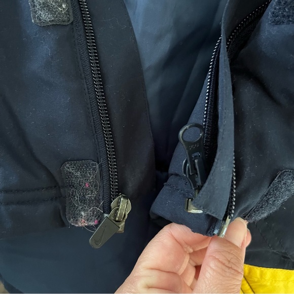 Nike Kids Winter Navy Blue Yellow Jacket with Double Closure Back Spell Out 3T - Picture 10 of 11